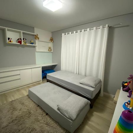 Casa Confortavel Com Piscina Sao Jose  Zewnętrze zdjęcie